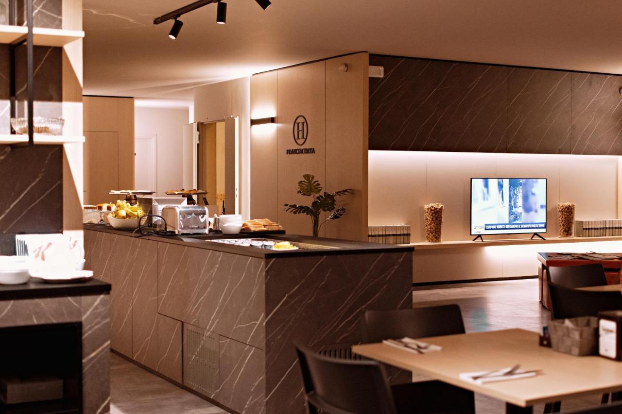 Hotel Franciacorta Paderno Franciacorta Экстерьер фото