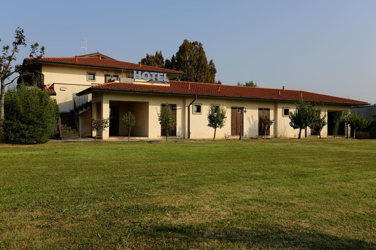 Hotel Franciacorta Paderno Franciacorta Экстерьер фото
