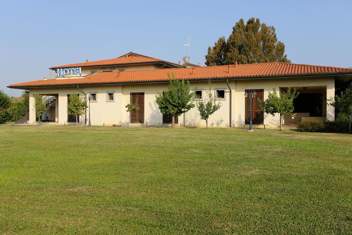 Hotel Franciacorta Paderno Franciacorta Экстерьер фото